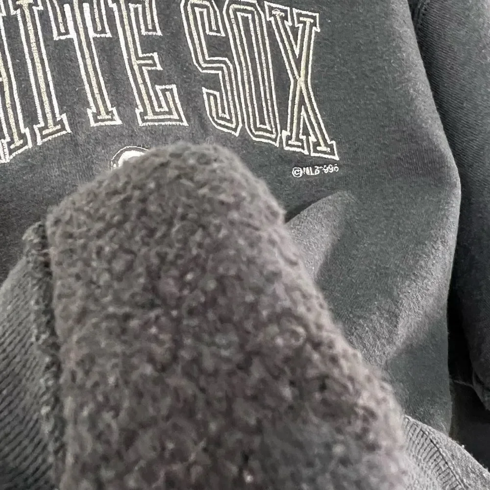 Vintage 90’s Chicago White Sox Black Sweatshirt Baseball MLB Unisex Size M